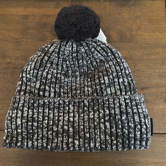 Lululemon Textured Beanie - Picture 2 of 7